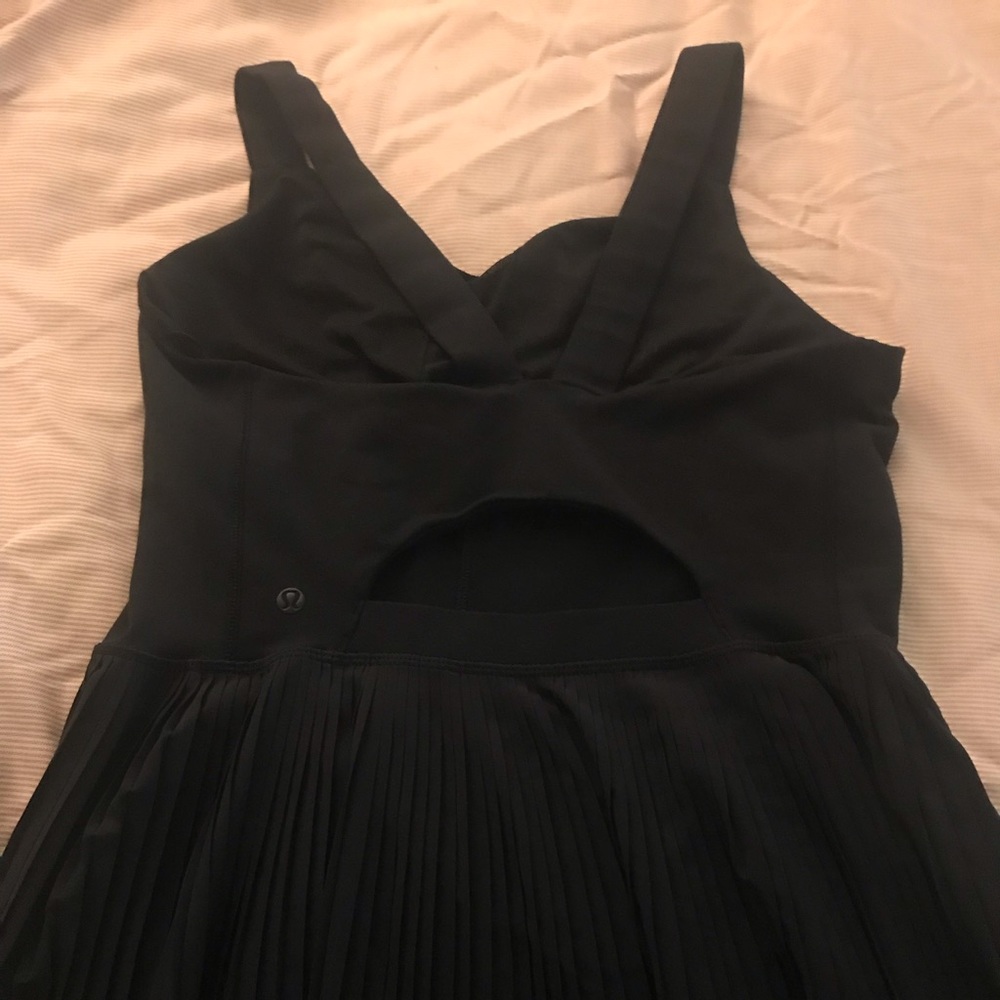 Lululemon Workout tank in black worn once.